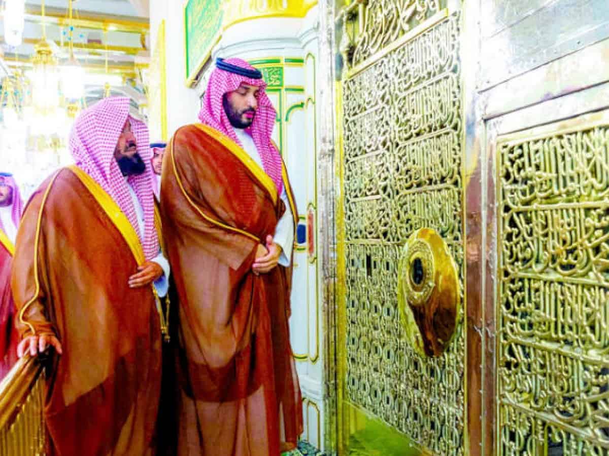 Saudi Crown Prince Mohammed bin Salman arrives in Madinah