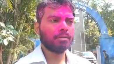 Maha: Muslim auto rickshaw driver forced to break Ramzan fast