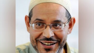 France deports Algerian imam for allegedly inciting hatred against Jews