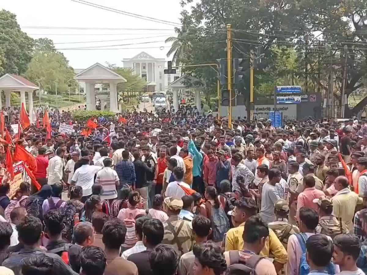 Karnataka CM denies 'love jihad' amid right-wing protests over student's murder