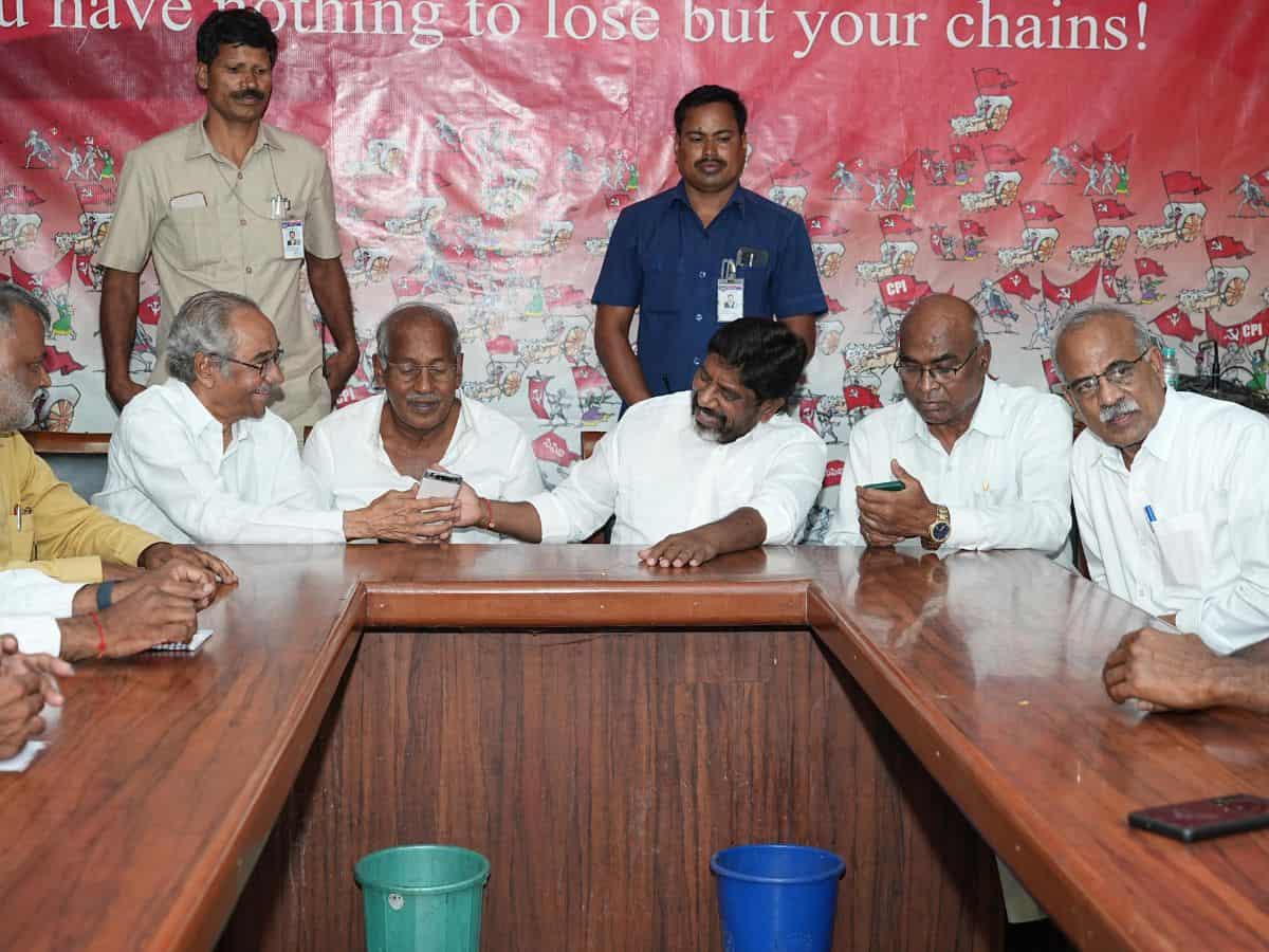 CPI state secretary Kunamneni Sambasiva Rao has announced that to prevent communal forces like the BJP from gaining ground in the state, CPI will work together with the Congress in the coming general elections.