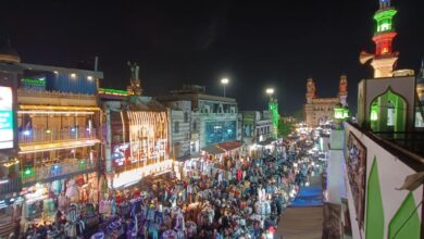 Hyderabad's Charminar market flooded with Eid shoppers