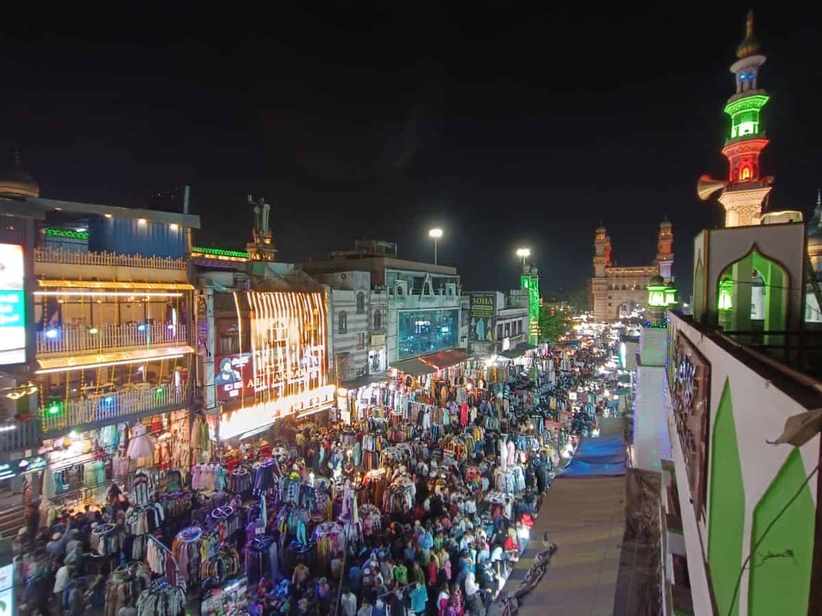 Hyderabad's Charminar market flooded with Eid shoppers