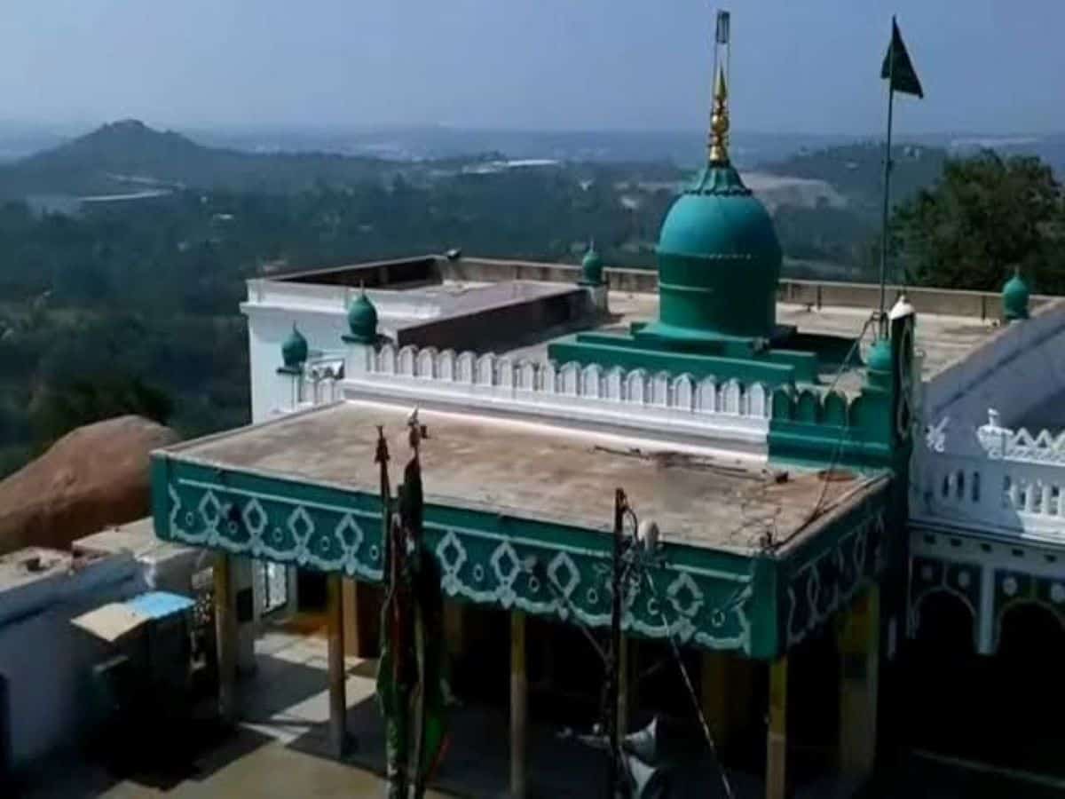 Dargah Hazrath baba sharfuddin at Pahadi Shareef