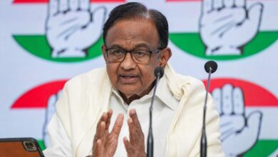 PM 'blatantly racist' by bringing in skin colour in poll debate: Chidambaram
