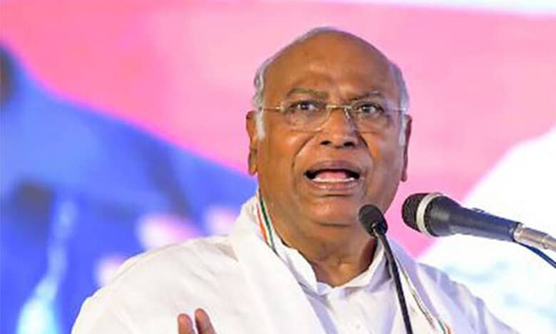 Congress holds strategy meet for Maharashtra Assembly polls