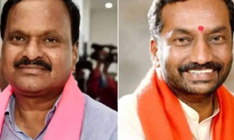 BJP Medak candidate M Raghunandan Rao lodges complaint with Chief electoral officer Vikas Raj on Friday, accusing BRS Medak candidate P Venkatrama Reddy of distributing Rs 500 per vote in the constituency.