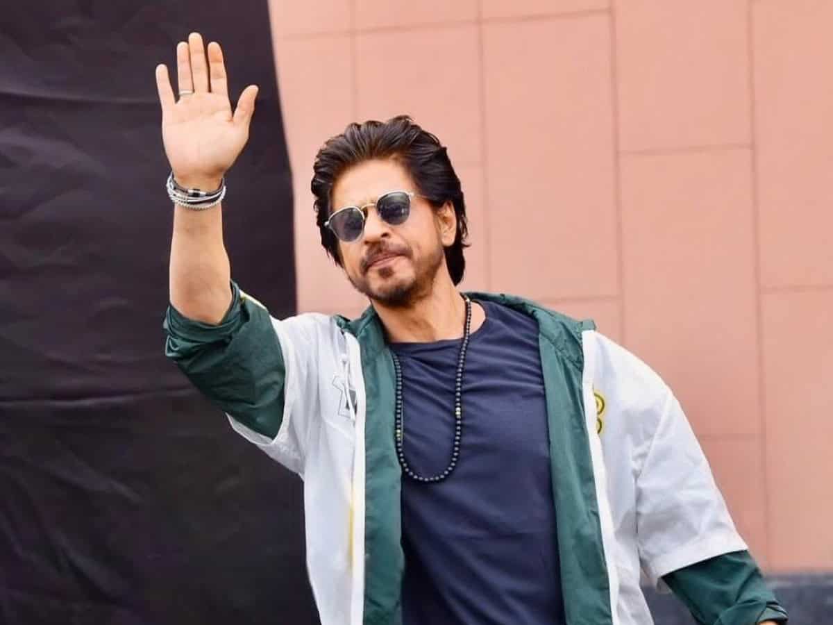 Watch: Piece of advice from Shah Rukh Khan to all politicians
