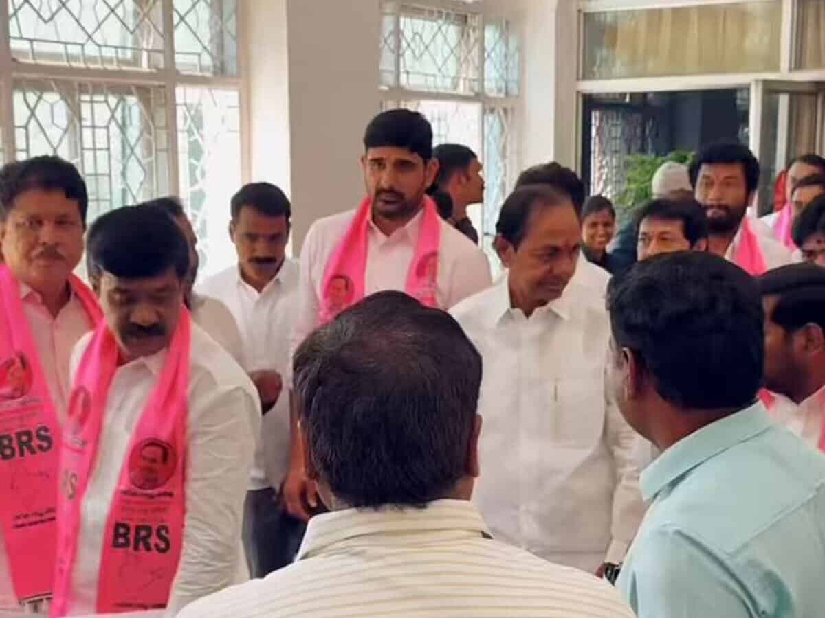KCR receives warm welcome as he attends Assembly after months