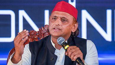 Hyderabad Samajwadi Party MP Akhilesh Yadav speaks during the 'Vision India' summit.