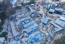 An overview of HYDRAA's anti-encroachment drive conducted near Madhapur on Thursday