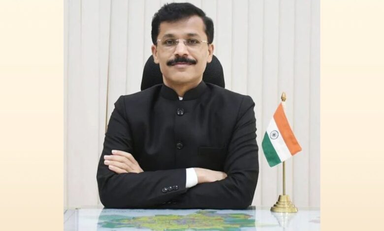 Govt names Mundhe as secretary of committee to overhaul MPSC