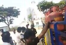 People steal LPG cylinders in Medak