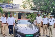 Accused Abdul Hadi along with Rajendranagar traffic police,