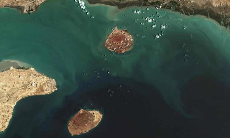 Satellite image of Larak Island in the Persian Gulf with surrounding waters and landmasses.
