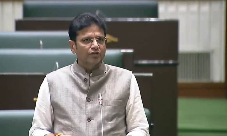 Telangana IT Mijnister D Sridhar Babu addresses the Telangana Assemby