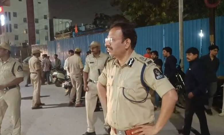 Hyderabadpolice Commissiner VC Sajjanar during Operation Kavach
